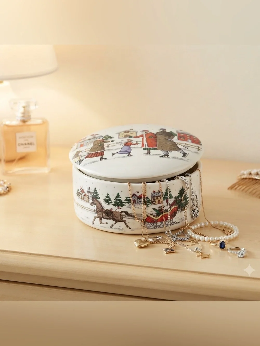 Vintage Studio Nova Christmas Trinket Box /Skaters & Sleigh Ride